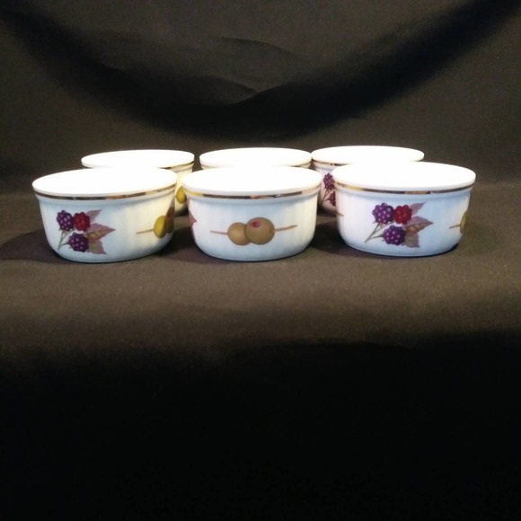 6 Royal Worcester Fine Oven China Ramekins in Evesham Gold - Picture 6 of 8